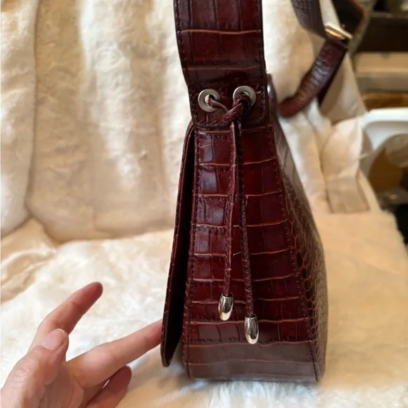 Brown Crocodile Embossed Leather Shoulder Bag - Picture 12 of 12